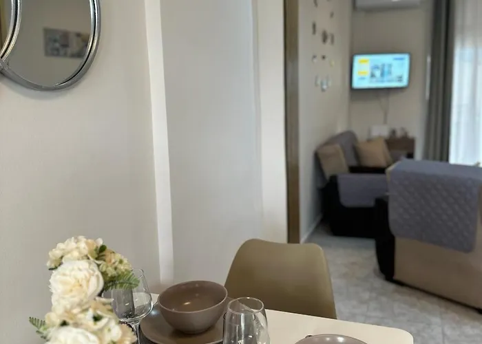 Meli μaisonette * 佩科霍里