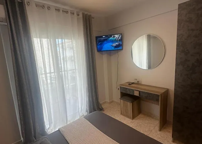 Meli μaisonette * 佩科霍里