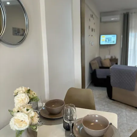 Meli μaisonette * Pefkohóri